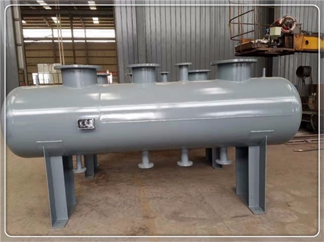 泽库泽库泽库蒸汽分气缸10.jpg